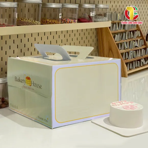Hộp bánh kem chắc chắn, chống thấm – Bảo vệ bánh an toàn khi vận chuyển