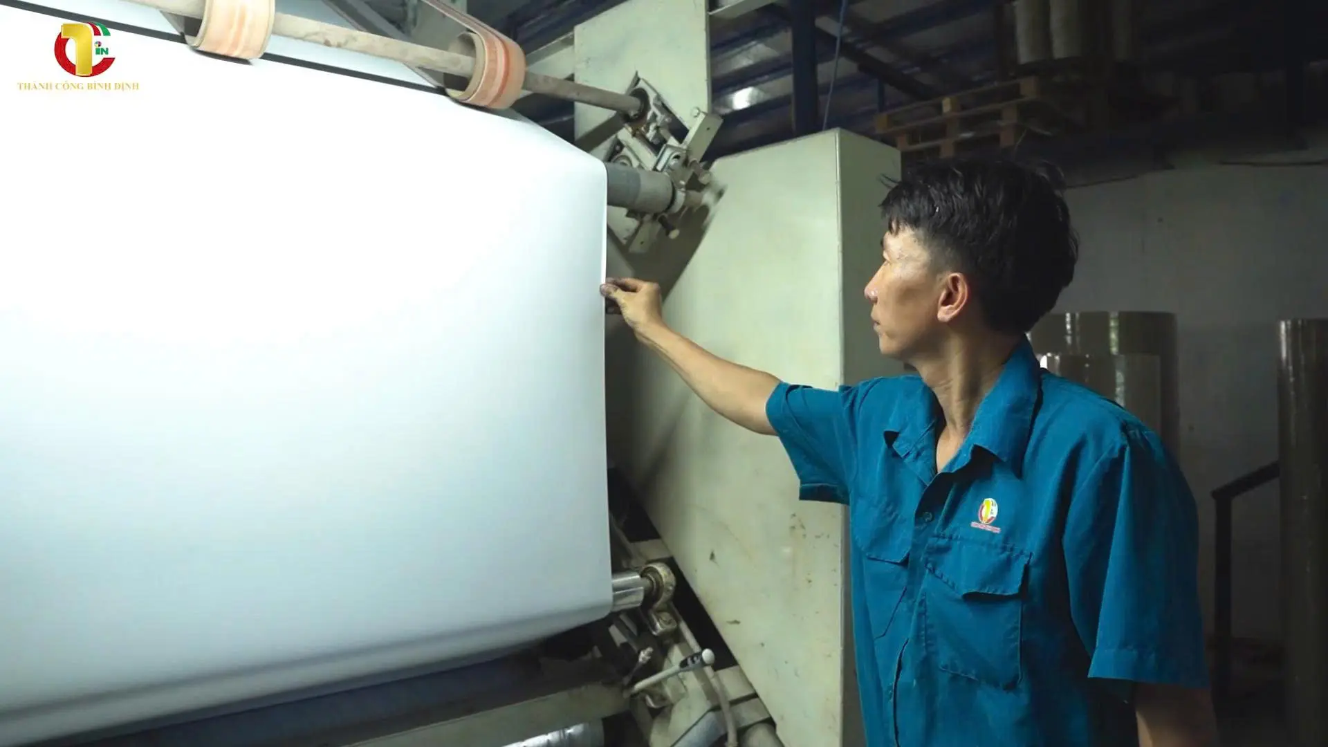 Hộp b&aacute;nh kem cao cấp