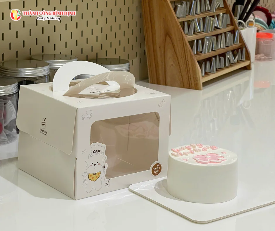 Hộp b&aacute;nh kem đẹp